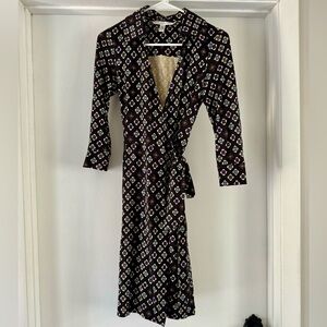 Diane Von Furstenberg Silk Wrap Dress. 4